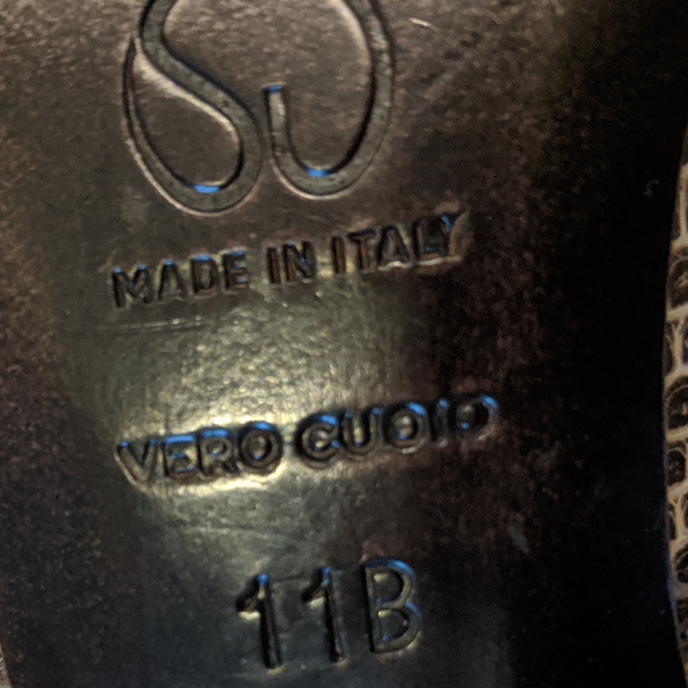 Vero Cuoio mules size 11